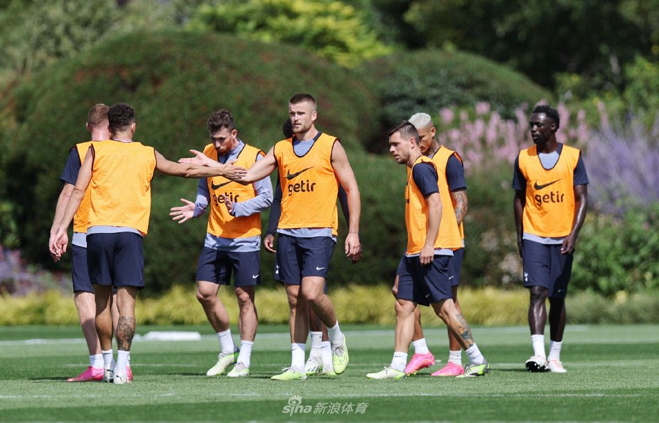 增加她个人 增加她个人