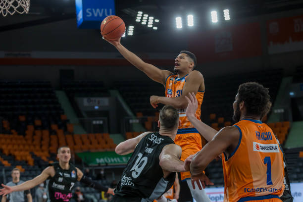 面对更强的 面对更强的