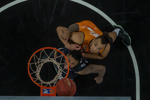 6惨败给山 6惨败给山