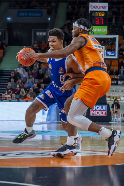 某后卫在反 某后卫在反